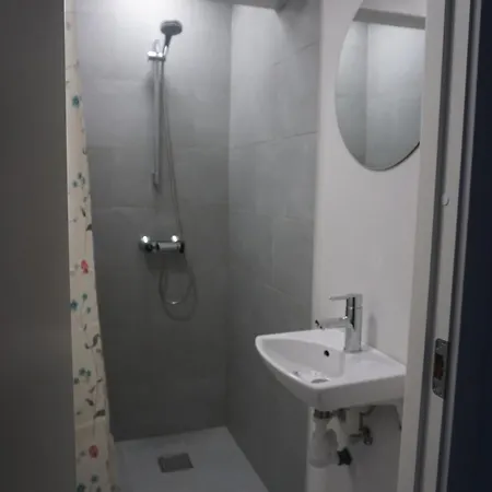 Apartman Vaerelse Taet Pa Og By