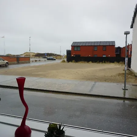 Vaerelse Taet Pa Og By Apartman *